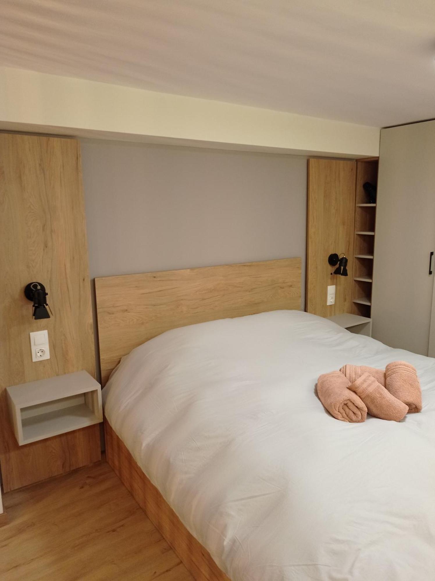 Minimal Two-Floor Apartment Selanik Dış mekan fotoğraf
